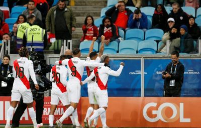 Peru 400x255 - Peru vence Chile e faz final da Copa América com Brasil