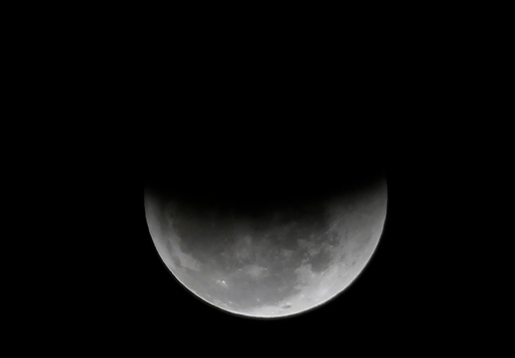 Eclipse parcial da Lua poderá ser visto em todo o Brasil; veja os horários