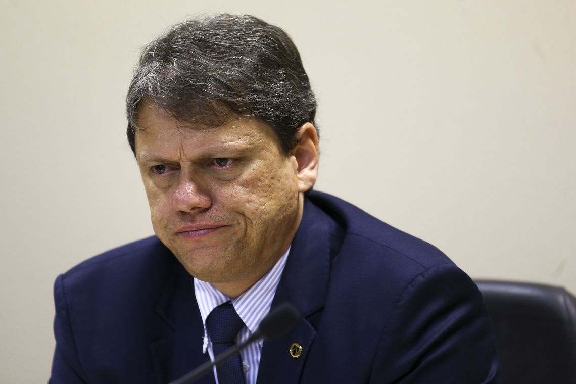 Governo vai instalar 1 mil radares em rodovias federais, diz ministro