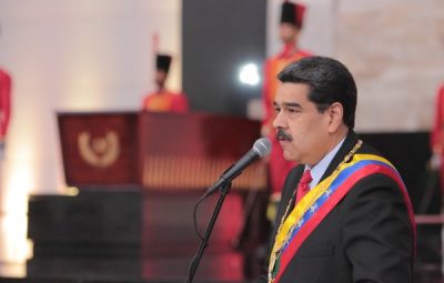 Nicolás Maduro durante discurso no Panteão Nacional em agosto de 2019 Francisco Batista Presidência Venezuela AFP 400x255 - Governo decide barrar entrada de funcionários venezuelanos no Brasil