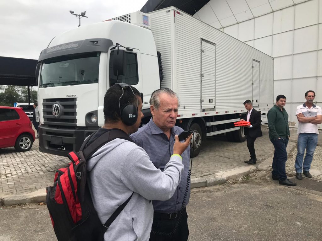 WhatsApp Image 2019 08 17 at 21.14.33 1024x768 - Iconha recebe dois caminhões do governo do estado para atender agricultura e obras