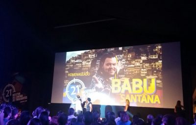 o ator babu santana e homenageado na mostra de cinema de tiradentes   foto leo rodrigues agencia brasil 400x255 - Cinemas têm até janeiro para garantir acessibilidade a cegos e surdos