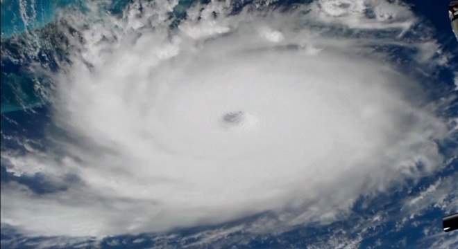 Cerca de 2,5 mil pessoas estão desaparecidas após passagem de furacão nas Bahamas