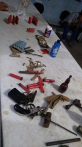 MILITARES DA 10ª COMPANHIA INDEPENDENTE 169x300 - MILITARES DA 10ª COMPANHIA INDEPENDENTE APREENDEM ARMAS DE FOGO NO INTEIROR DE ALFREDO CHAVES