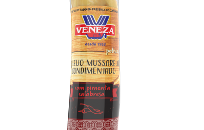 QUEIJO 02.84 400x255 - Veneza lança dois sabores de queijos condimentados
