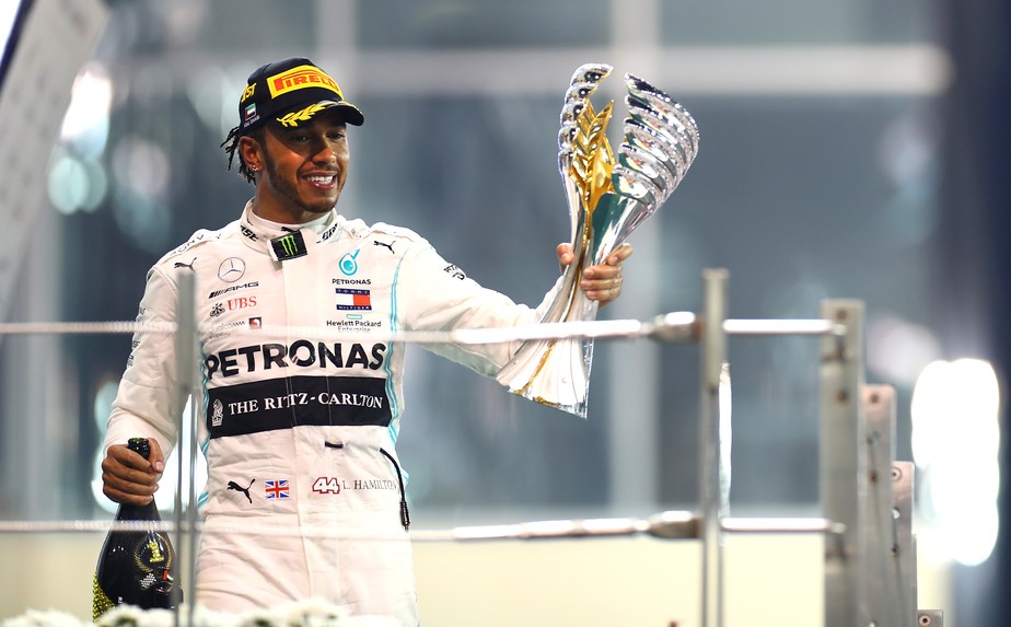 GP de Abu Dhabi: Hamilton vence última corrida do ano e fica a sete vitórias de igualar Schumacher