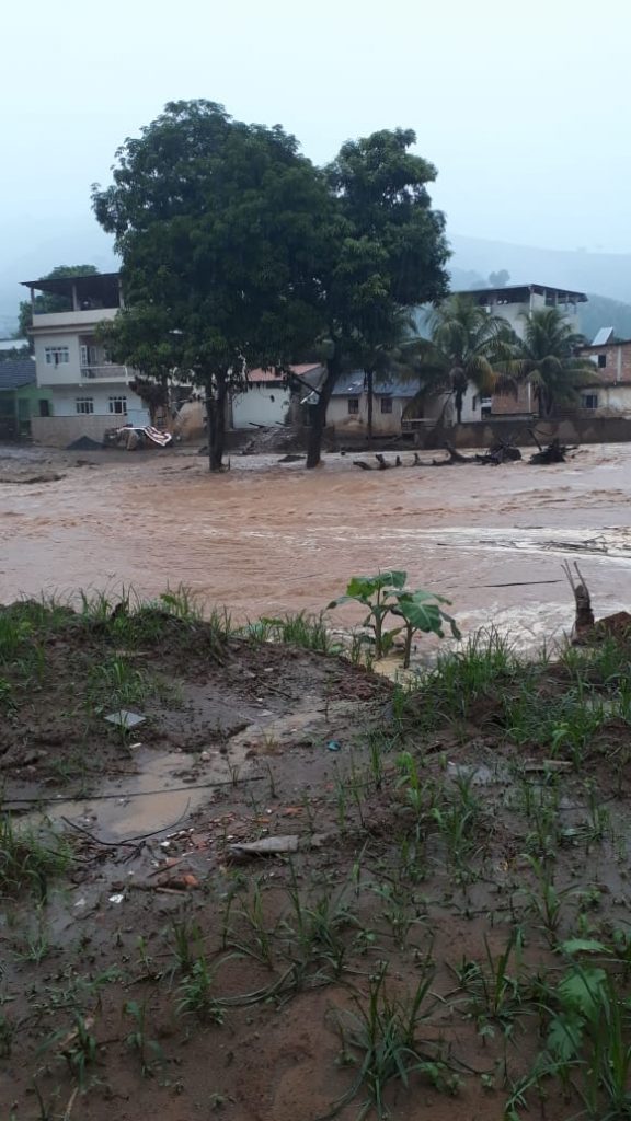 WhatsApp Image 2020 02 29 at 16.11.31 576x1024 - Chuvas deste sábado deixa população de Iconha em alerta