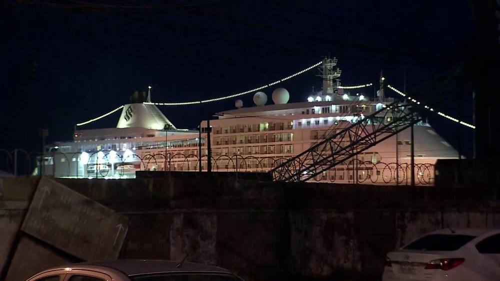 Idoso passa mal em cruzeiro e navio com centenas de pessoas atracado no Recife é isolado por suspeita de coronavírus