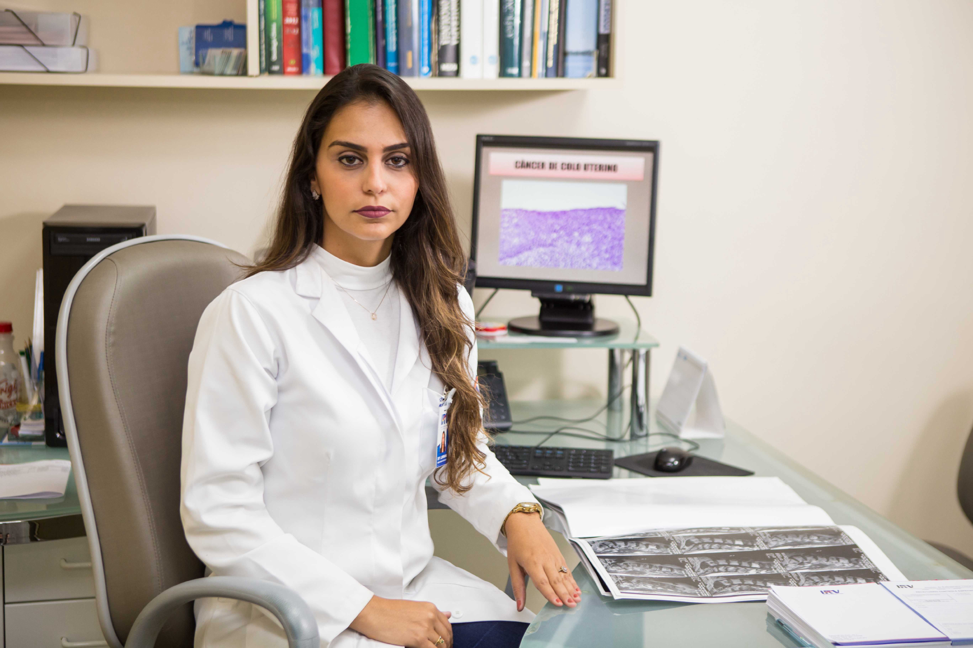 Médica tira dúvidas de pacientes de  câncer sobre a Covid-19