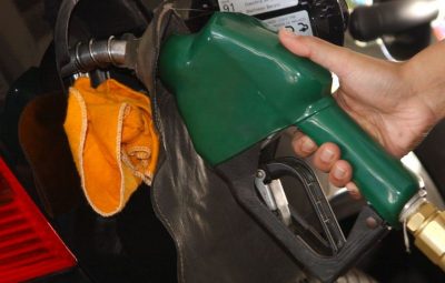 gasolina 400x255 - Prévia da inflação registra queda de 0,01% em abril deste ano