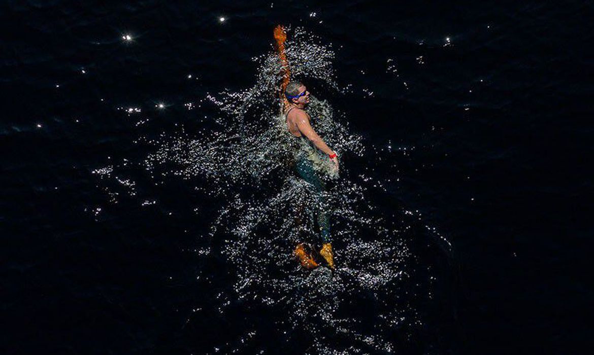 Covid-19: brasileiro é forçado a adiar travessia do Canal da Mancha