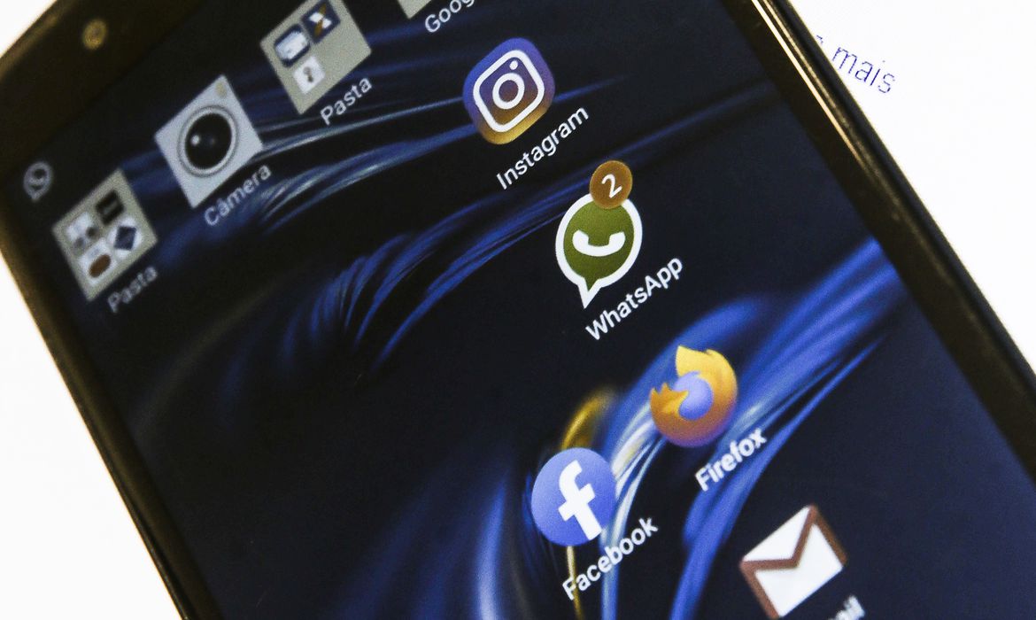 STF retoma julgamento sobre responsabilidade de redes por conteúdos