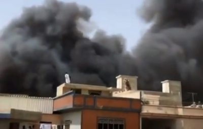 aviao paquistao 19005440 400x255 - Avião com mais de 100 pessoas a bordo cai no Sul do Paquistão