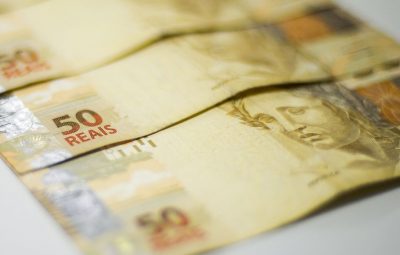 dinheiro 400x255 - Inflação oficial impactou mais os pobres neste início de ano, diz Ipea
