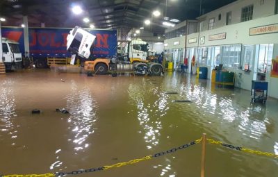 WhatsApp Image 2020 07 30 at 19.18.37 1 400x255 - Chuva forte volta assombrar moradores de Iconha