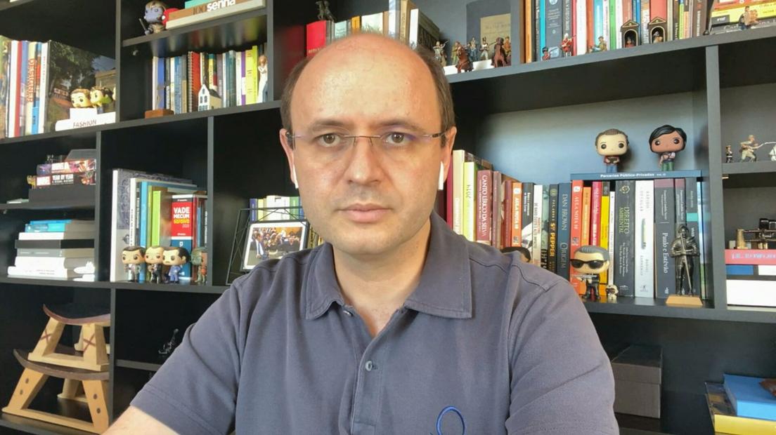 Não haverá reprovação de alunos em SP em 2020, diz secretário de educação