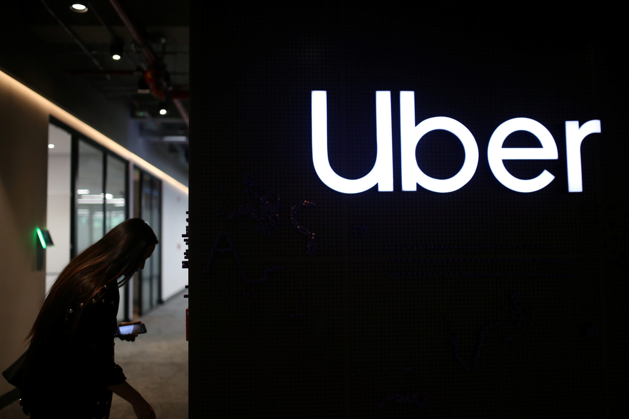 Uber e Lyft ganham ‘sobrevida’ para operar na Califórnia sem vínculo trabalhista