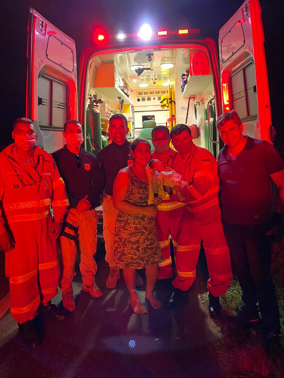 Equipe de socorristas da Eco101 salva recém-nascido em Guarapari