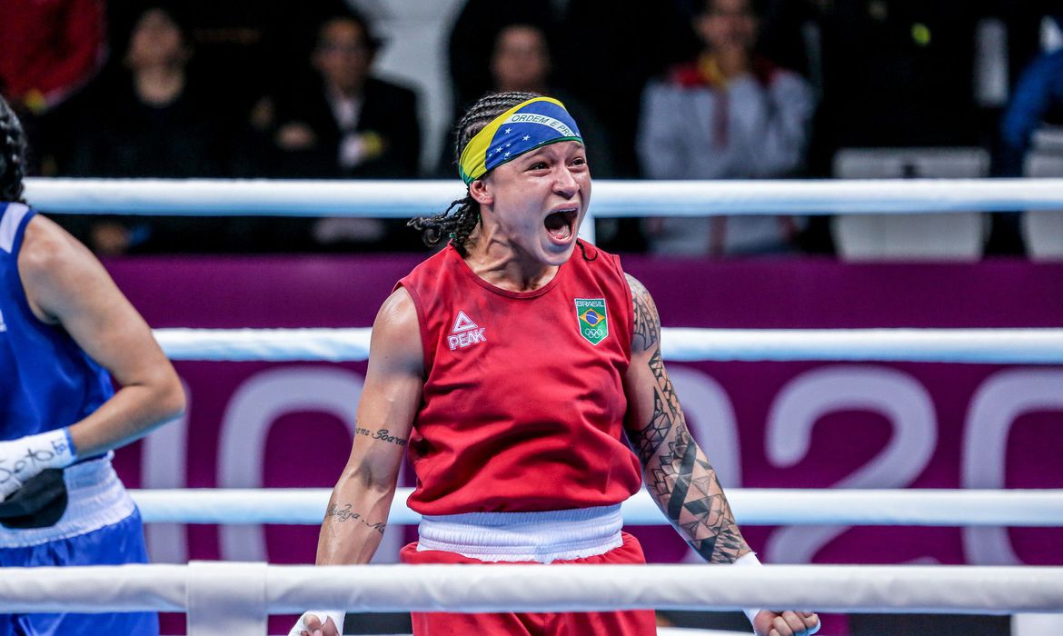 Boxe: Bia Ferreira garante bronze ao avançar às semifinais na Bulgária