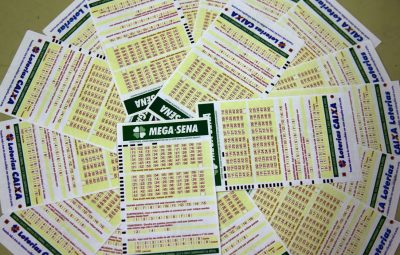 mega sena 1112203503 0 400x255 - Apostador de Curitiba acerta os seis números da Mega-Sena