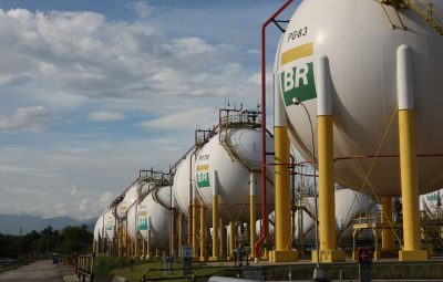 refinaria duque de caxias   reduc 400x255 - Petrobras reduz preços do diesel e da gasolina nas refinarias