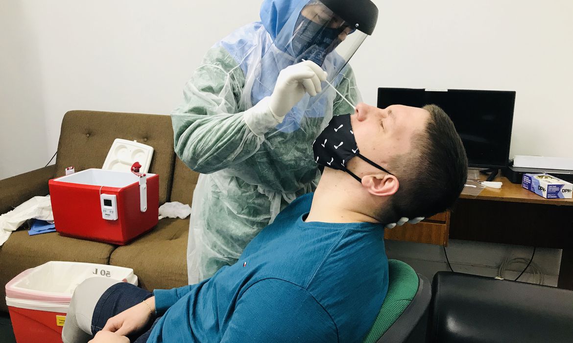 Brasil registra 3.472 óbitos e 79.719 novos casos de covid-19