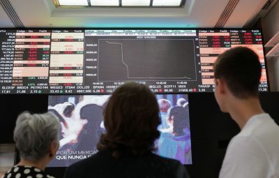 bolsa 400x255 - Bolsa de valores tem maior queda desde março