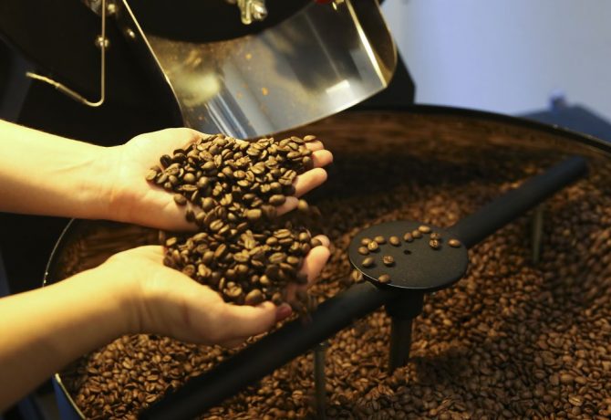 cafe 670x460 - Cooxupé está entre as maiores empresas do Brasil, segundo ranking Forbes Agro100