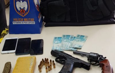 POLICIAIS APREENDEM ARMAS, MUNIÇÕES, DROGAS E PESSOA COM MANDADO DE PRISÃO EM ICONHA E PIÚMA release 024.1 400x255 - POLICIAIS APREENDEM ARMAS, MUNIÇÕES, DROGAS E PESSOA COM MANDADO DE PRISÃO EM ICONHA E PIÚMA