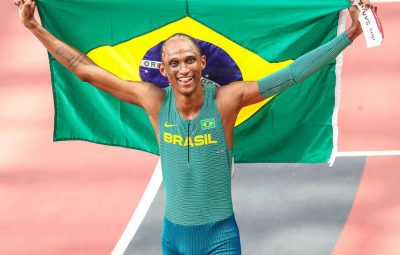 Alisson dos Santos 400x255 - Olimpíada: Alison dos Santos é bronze nos 400 m com barreiras