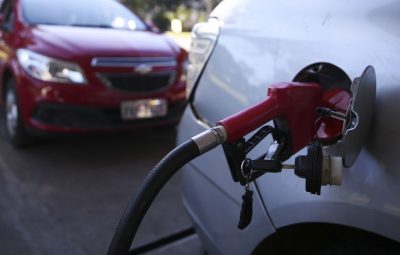gasolina 400x255 - Ipea revisa projeção de inflação no ano para 7,1%