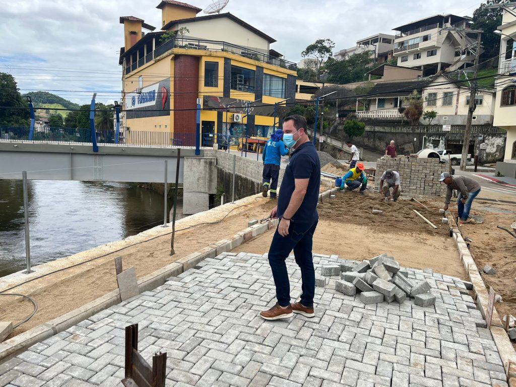 WhatsApp Image 2022 01 24 at 05.45.25 2 1024x768 - Prefeitura de Iconha recupera ponte danificada por enchente no centro da cidade