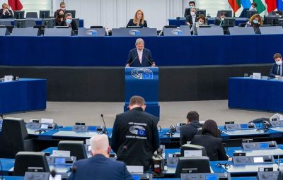 Parlamento Europeu condena acao militar russa na Ucrania 400x255 - Parlamento Europeu condena ação militar russa na Ucrânia