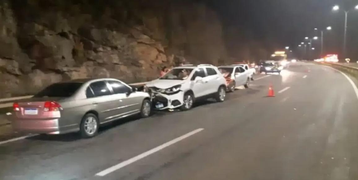 Motorista erra o caminho, entra pala contramão e causa acidente em Iconha