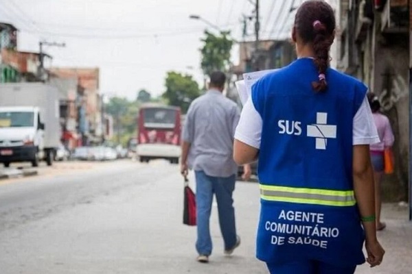 Prefeito de Alfredo Chaves é multado por não pagar piso salarial a agentes comunitários de saúde e de combate a endemias