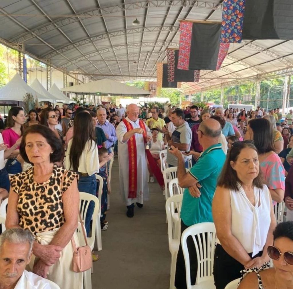 missa 1024x1011 1 - Iconha comemora 99 anos e resgata a tradicional Festa dos Caminhoneiros