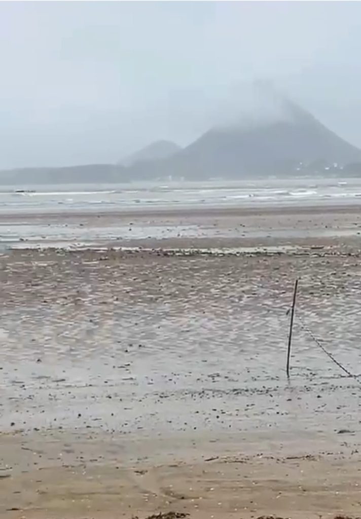 praia morto 712x1024 1 - Corpo de artesão aparece na areia da Praia de Piúma