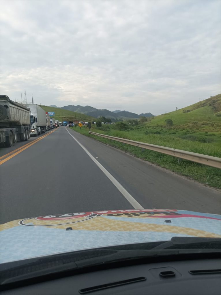 WhatsApp Image 2023 10 31 at 17.28.06 2 766x1024 - Grave acidente com motorista de Iconha deixa um ferido na br 101