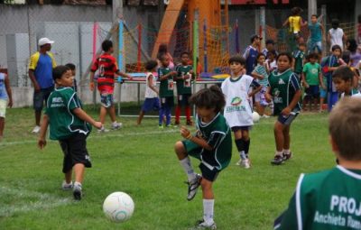 esporte  400x255 - Anchieta Es, Novos polos esportivos são criados para atender moradores do interior