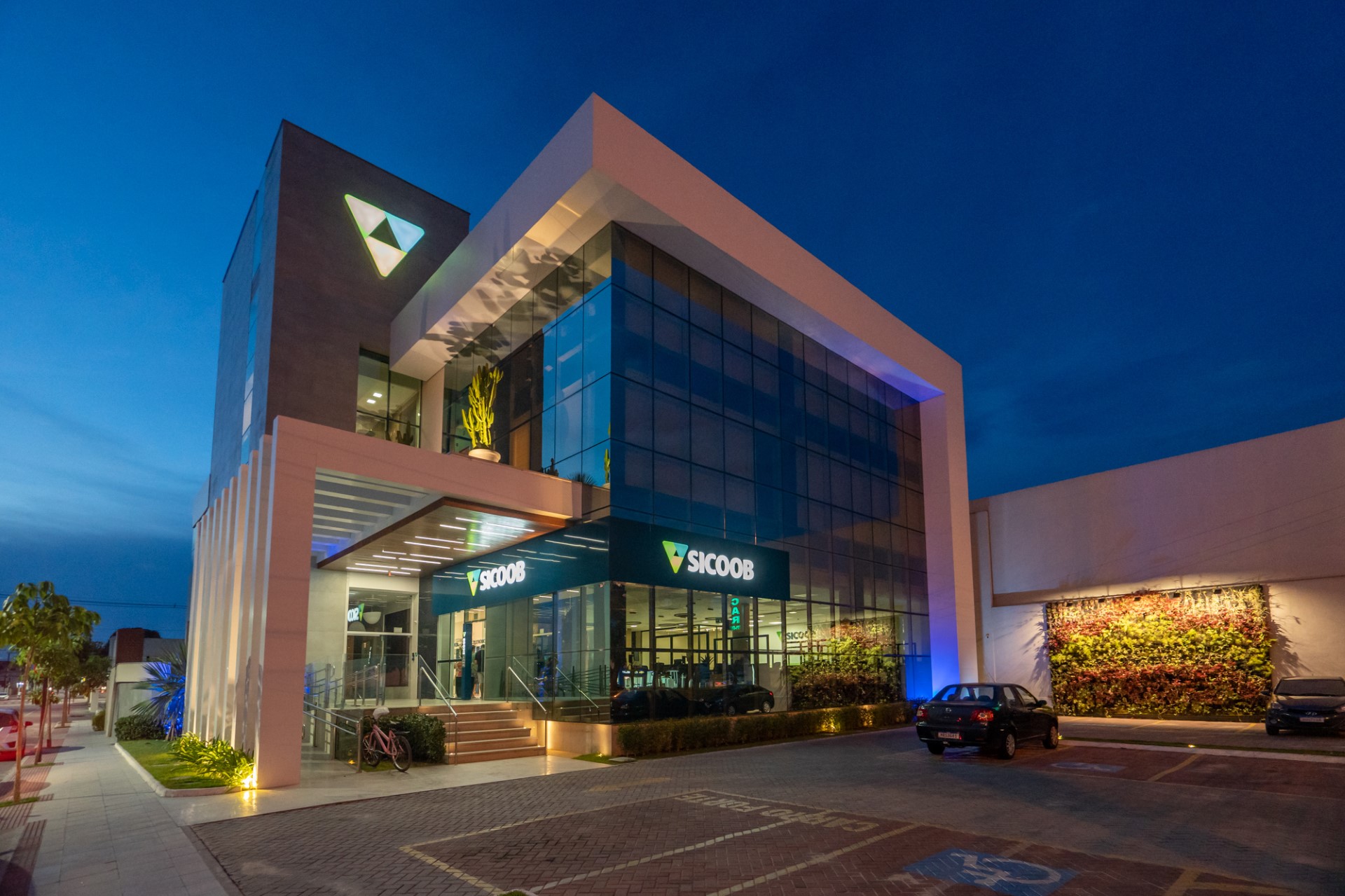 Associados do Sicoob ES recebem mais de R$ 200 milhões de juros sobre o capital