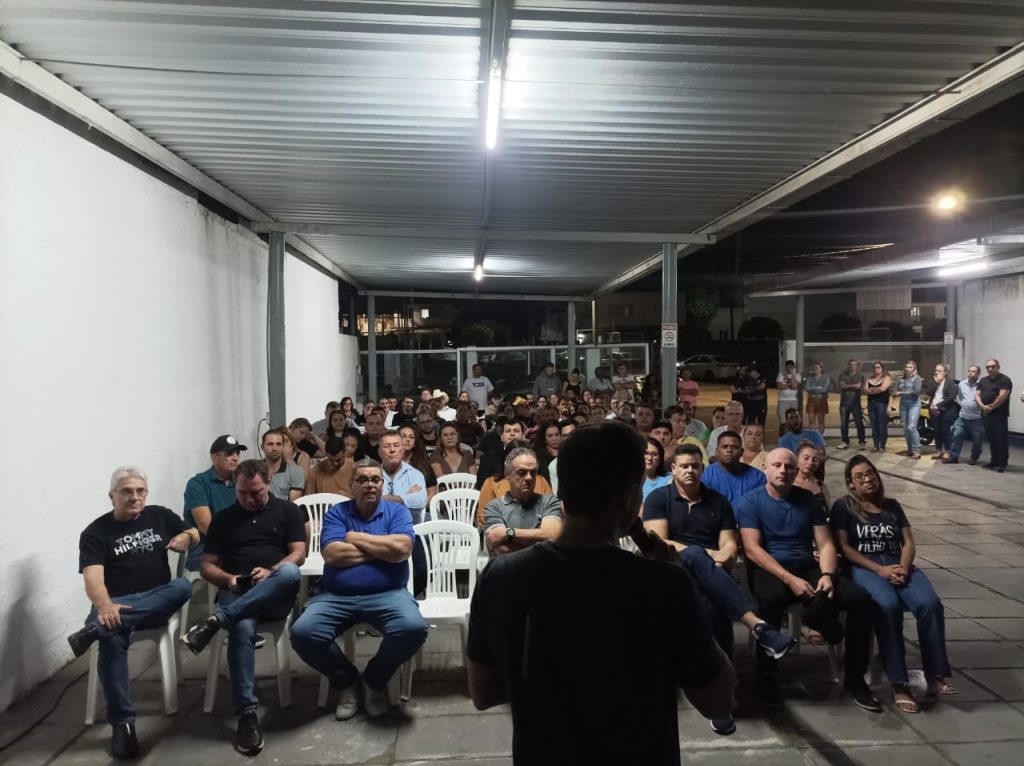 Prefeito de Iconha realiza reunião com pré-candidatos visando eleições de outubro WhatsApp Image 2024 07 09 at 10.16.25 1024x766 - Prefeito de Iconha realiza reunião com pré-candidatos visando eleições de outubro