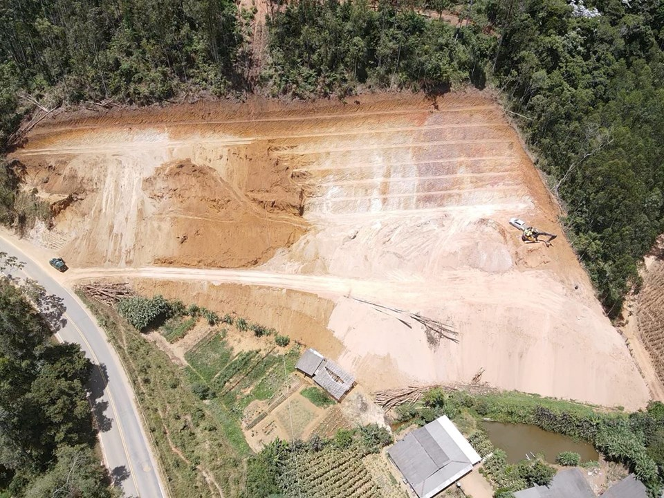 BPMA fiscaliza local com irregularidades em obra no município de Santa Maria de Jetibá