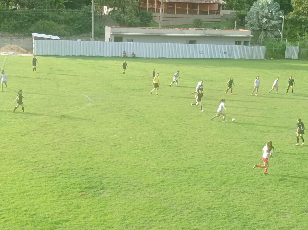 Assista aos gols: Prosperidade goleia selecionado de Vargem Alta em jogo-treino