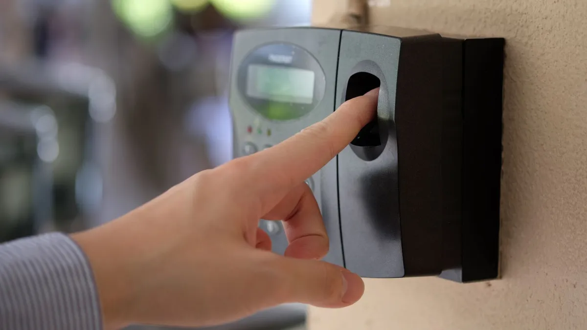 Servidor é indiciado por bater o ponto e ir embora sem trabalhar por 2 anos