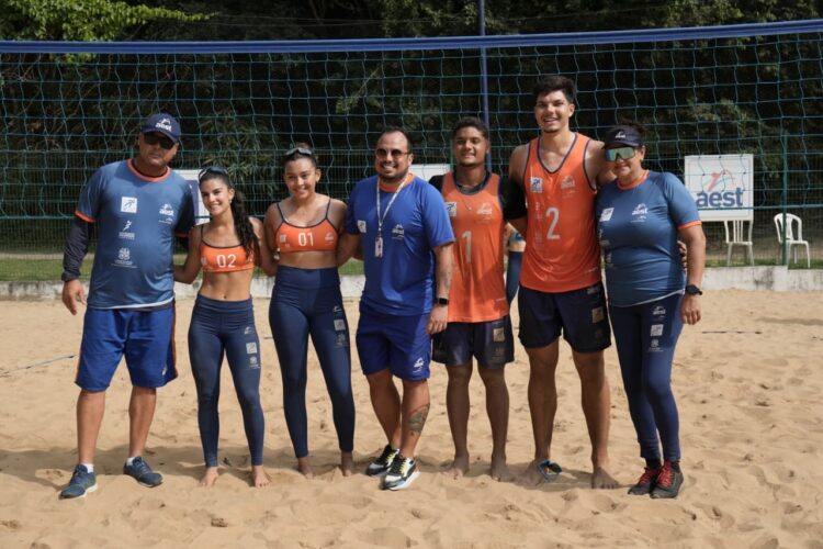 AEST fatura ouro, prata e bronze no Brasileiro Interclubes sub-19 de vôlei de praia