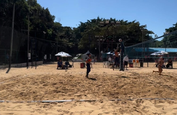 xfndsa e1755373442119 - Clube AEST recebe o Brasileiro Interclubes sub-19 de vôlei de praia até domingo (17)