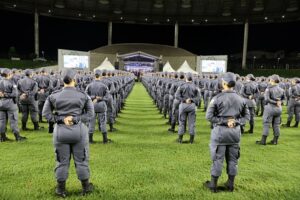 39ed1ee4 7ccc 4e44 aec4 0e4a22952e9f 1 300x200 - Polícia Militar realiza formatura do Curso de Formação de Soldados 2024
