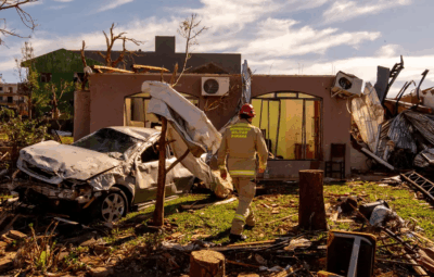 tragedia 400x255 - Cidade devastada por tornado tem 2 mil sem luz; 32 seguem internados