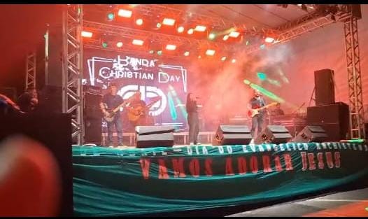 Banda Christian Day emociona Anchieta em noite de adoração