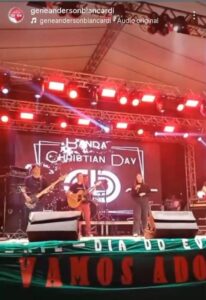 IMG 20251211 WA2401 206x300 - Banda Christian Day emociona Anchieta em noite de adoração
